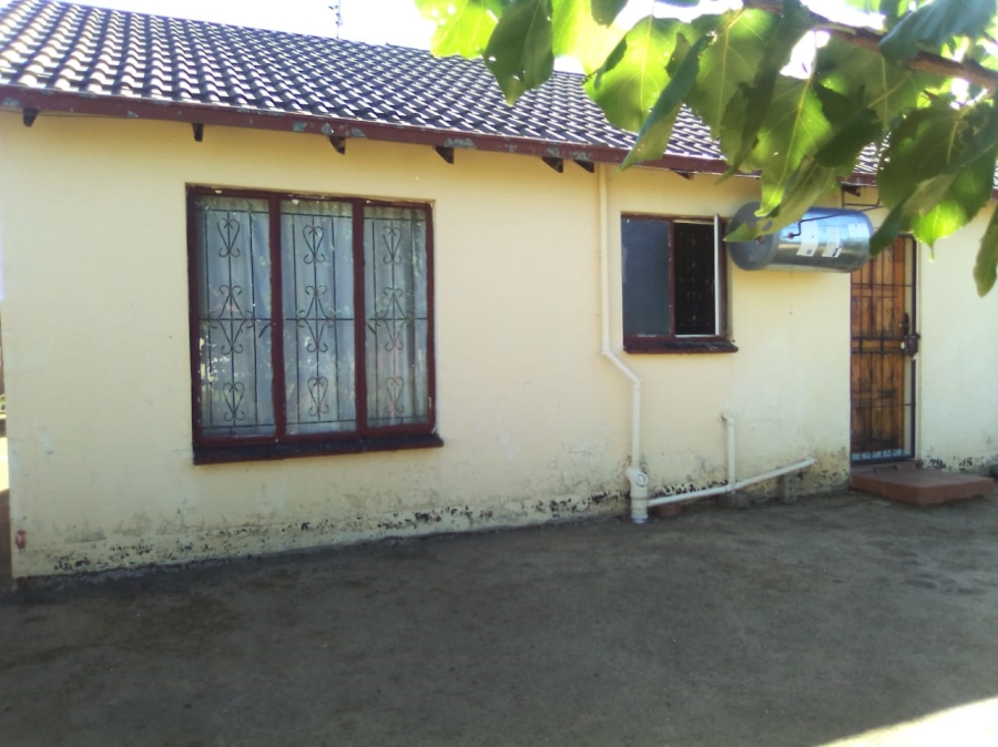 2 Bedroom Property for Sale in Thaba Nchu Free State